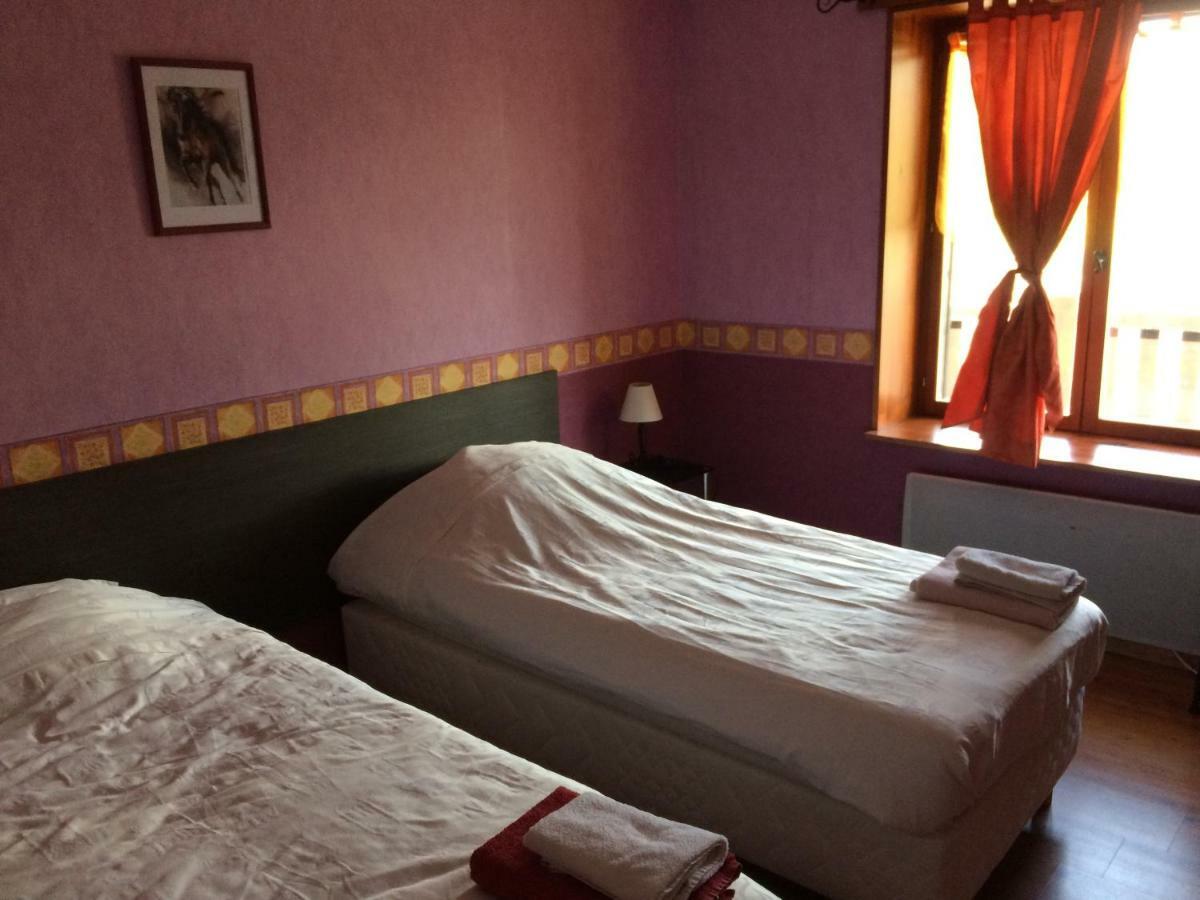 El Rancho Criollo Rooms And Gites Maubert-Fontaine Exterior photo